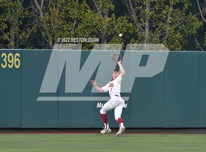 Thumbnail 2 in Warren vs. La Serna photogallery.