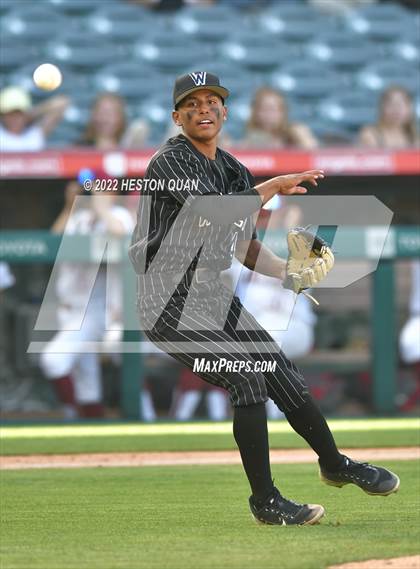 Thumbnail 1 in Warren vs. La Serna photogallery.