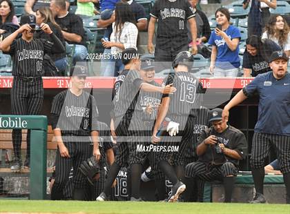 Thumbnail 3 in Warren vs. La Serna photogallery.