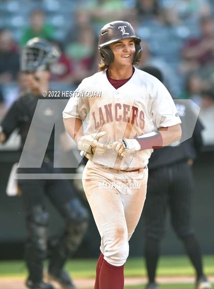 Thumbnail 1 in Warren vs. La Serna photogallery.