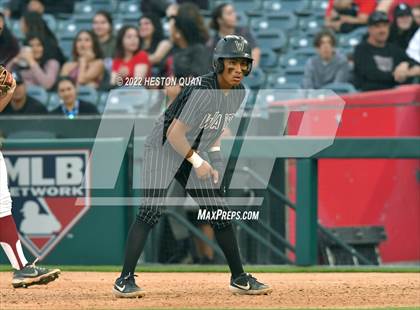 Thumbnail 3 in Warren vs. La Serna photogallery.