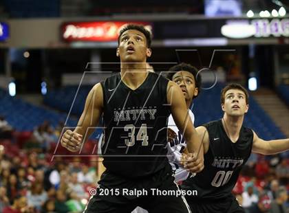 Thumbnail 2 in Archbishop Mitty vs. Sacramento (CIF NorCal Regional D2 Final) photogallery.
