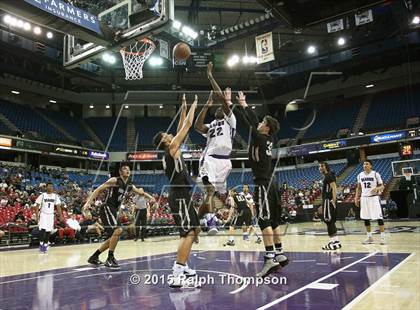 Thumbnail 3 in Archbishop Mitty vs. Sacramento (CIF NorCal Regional D2 Final) photogallery.
