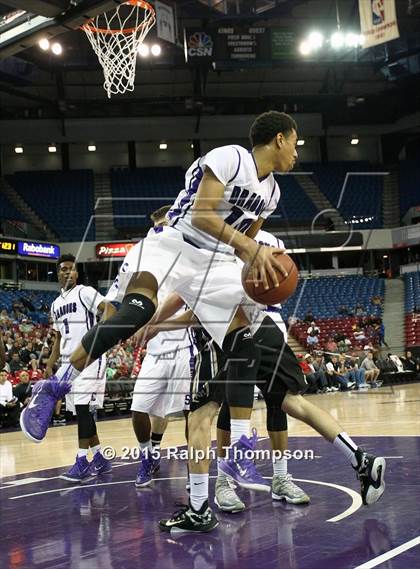 Thumbnail 1 in Archbishop Mitty vs. Sacramento (CIF NorCal Regional D2 Final) photogallery.