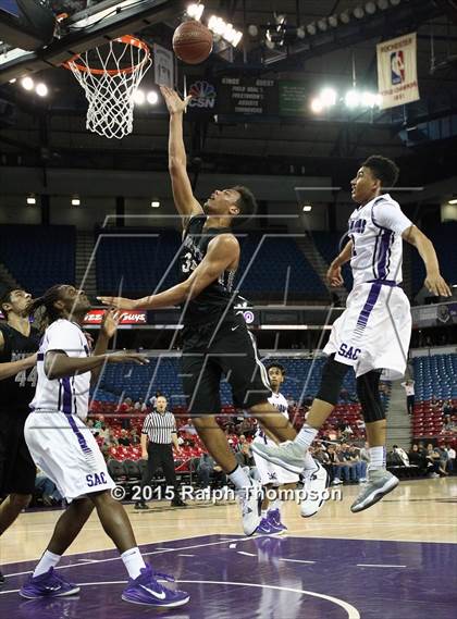 Thumbnail 1 in Archbishop Mitty vs. Sacramento (CIF NorCal Regional D2 Final) photogallery.
