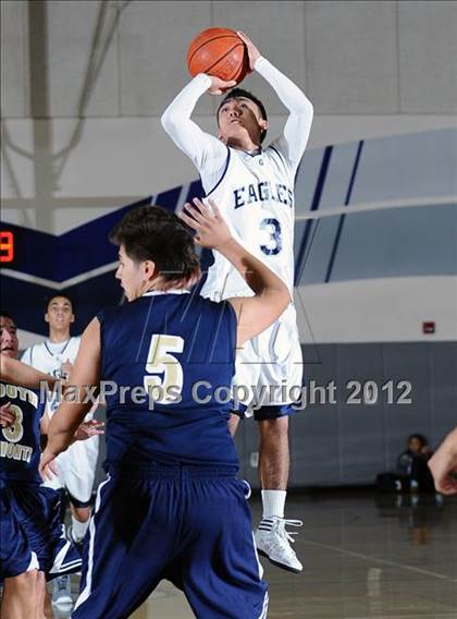 Thumbnail 2 in South El Monte @ Gabrielino photogallery.