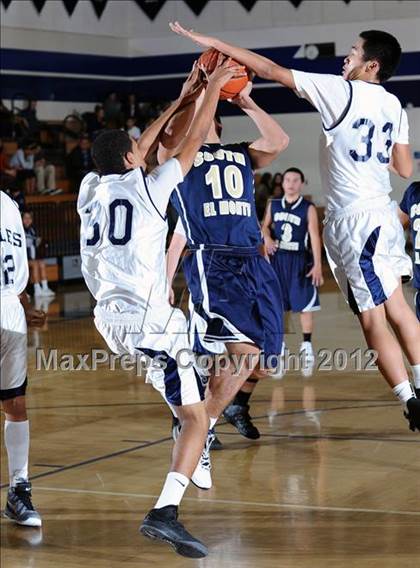 Thumbnail 2 in South El Monte @ Gabrielino photogallery.