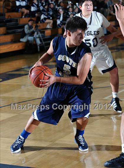 Thumbnail 1 in South El Monte @ Gabrielino photogallery.