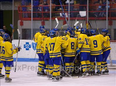 Thumbnail 1 in West Genesee vs Fairport (NYSPHSAA D1 Semifinals) photogallery.