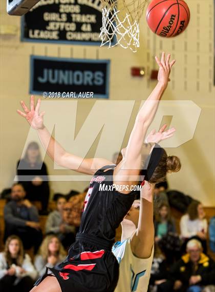 Thumbnail 3 in Ralston Valley vs. Castle View (CHSAA Sweet 16) photogallery.