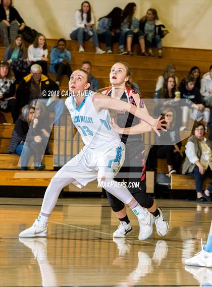Thumbnail 1 in Ralston Valley vs. Castle View (CHSAA Sweet 16) photogallery.