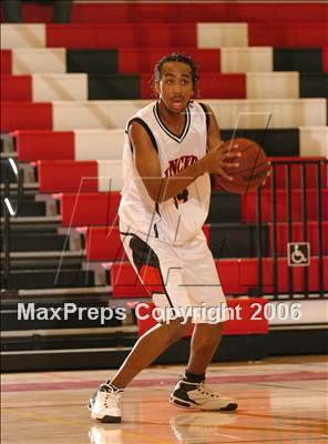 Thumbnail 2 in Rosemont vs. Cordova (Cordova Christmas Classic) photogallery.