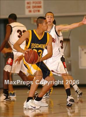 Thumbnail 2 in Rosemont vs. Cordova (Cordova Christmas Classic) photogallery.