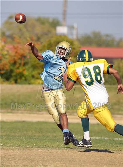 Thumbnail 3 in Kennedy @ Burbank photogallery.