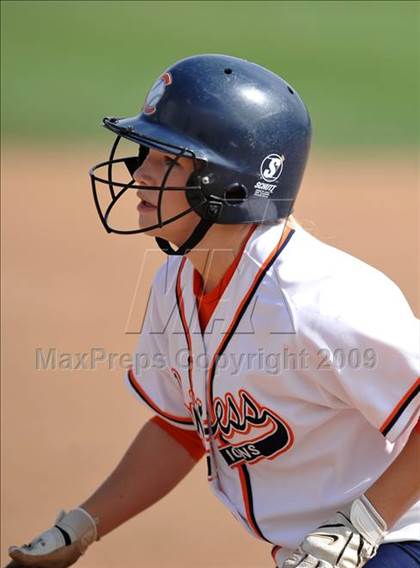 Thumbnail 2 in Cypress vs Don Lugo (Michelle Carew Classic) photogallery.