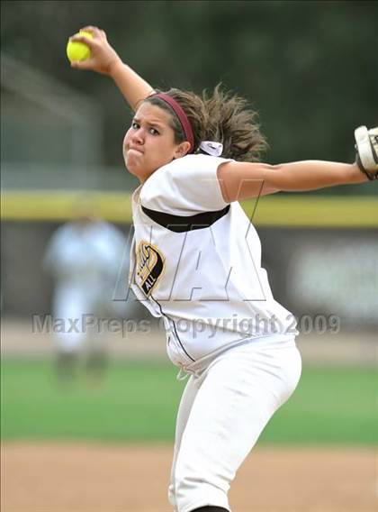 Thumbnail 3 in Cypress vs Don Lugo (Michelle Carew Classic) photogallery.