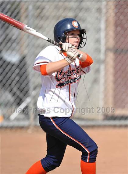 Thumbnail 3 in Cypress vs Don Lugo (Michelle Carew Classic) photogallery.