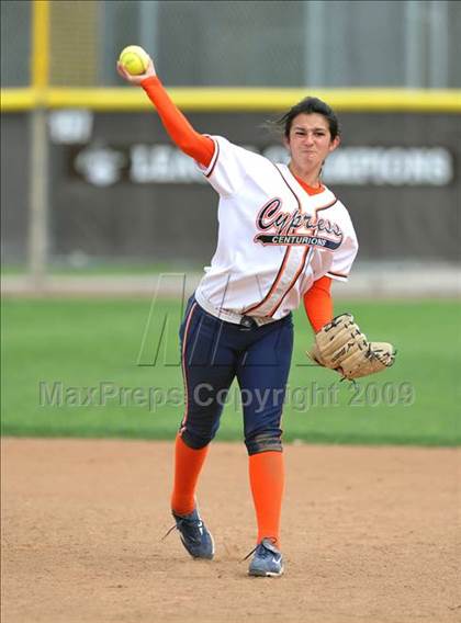 Thumbnail 3 in Cypress vs Don Lugo (Michelle Carew Classic) photogallery.