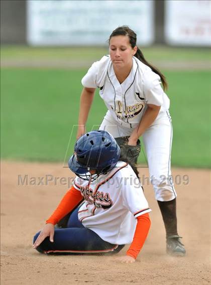 Thumbnail 2 in Cypress vs Don Lugo (Michelle Carew Classic) photogallery.