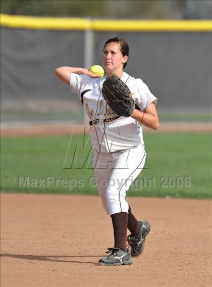 Thumbnail 3 in Cypress vs Don Lugo (Michelle Carew Classic) photogallery.
