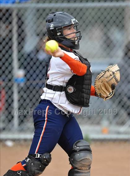 Thumbnail 3 in Cypress vs Don Lugo (Michelle Carew Classic) photogallery.