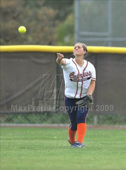 Thumbnail 3 in Cypress vs Don Lugo (Michelle Carew Classic) photogallery.