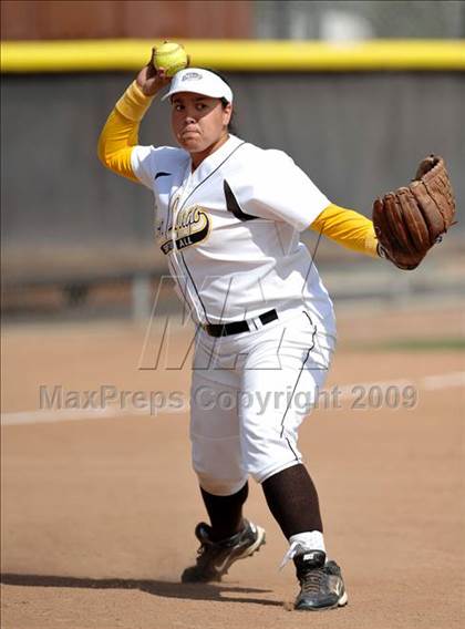 Thumbnail 3 in Cypress vs Don Lugo (Michelle Carew Classic) photogallery.