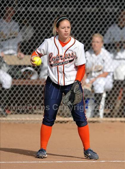 Thumbnail 1 in Cypress vs Don Lugo (Michelle Carew Classic) photogallery.