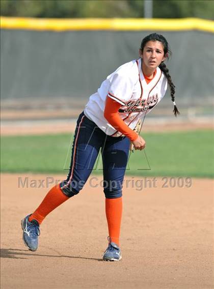 Thumbnail 1 in Cypress vs Don Lugo (Michelle Carew Classic) photogallery.