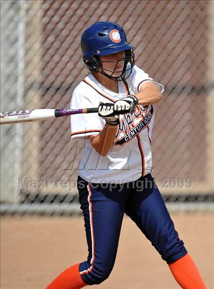 Thumbnail 1 in Cypress vs Don Lugo (Michelle Carew Classic) photogallery.