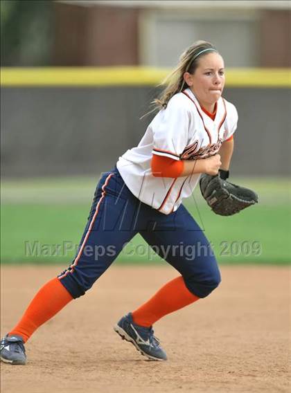 Thumbnail 3 in Cypress vs Don Lugo (Michelle Carew Classic) photogallery.