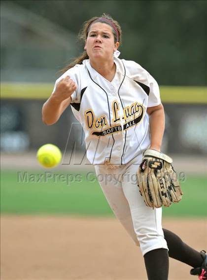 Thumbnail 3 in Cypress vs Don Lugo (Michelle Carew Classic) photogallery.