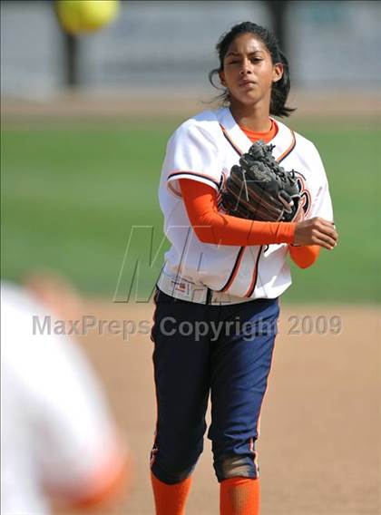 Thumbnail 3 in Cypress vs Don Lugo (Michelle Carew Classic) photogallery.