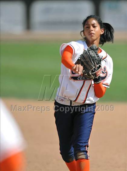 Thumbnail 1 in Cypress vs Don Lugo (Michelle Carew Classic) photogallery.