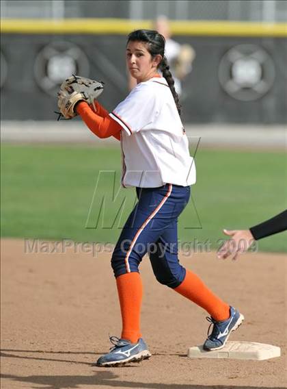 Thumbnail 3 in Cypress vs Don Lugo (Michelle Carew Classic) photogallery.
