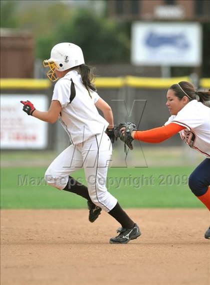 Thumbnail 3 in Cypress vs Don Lugo (Michelle Carew Classic) photogallery.