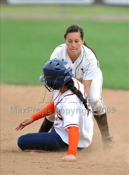 Thumbnail 3 in Cypress vs Don Lugo (Michelle Carew Classic) photogallery.