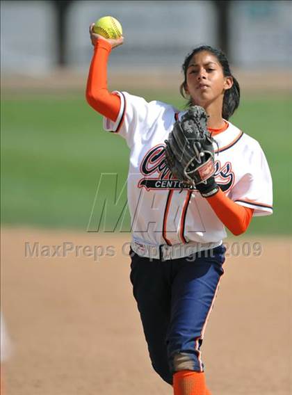 Thumbnail 3 in Cypress vs Don Lugo (Michelle Carew Classic) photogallery.