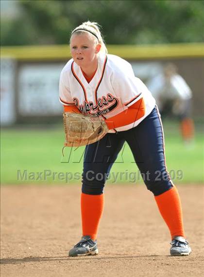 Thumbnail 2 in Cypress vs Don Lugo (Michelle Carew Classic) photogallery.
