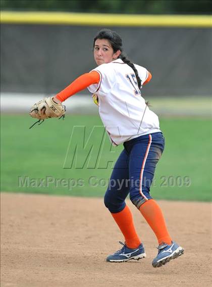 Thumbnail 3 in Cypress vs Don Lugo (Michelle Carew Classic) photogallery.