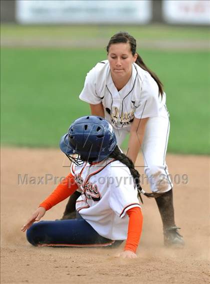Thumbnail 1 in Cypress vs Don Lugo (Michelle Carew Classic) photogallery.
