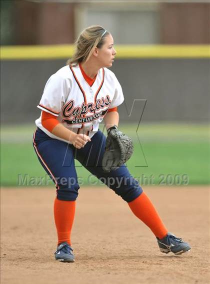 Thumbnail 3 in Cypress vs Don Lugo (Michelle Carew Classic) photogallery.