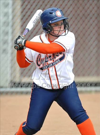 Thumbnail 2 in Cypress vs Don Lugo (Michelle Carew Classic) photogallery.