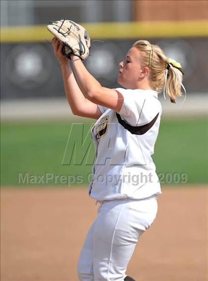 Thumbnail 2 in Cypress vs Don Lugo (Michelle Carew Classic) photogallery.