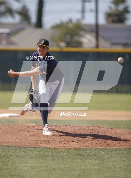 Thumbnail 1 in Crean Lutheran @ Pacifica photogallery.