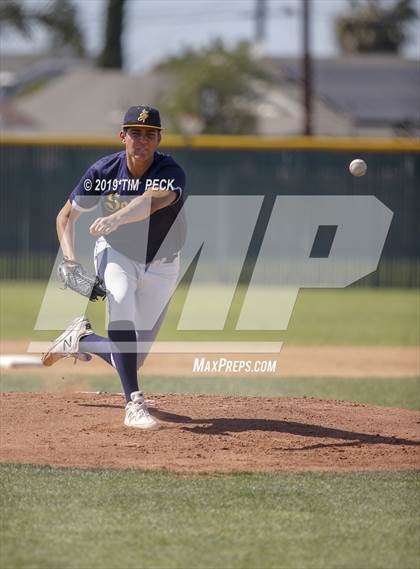 Thumbnail 3 in Crean Lutheran @ Pacifica photogallery.