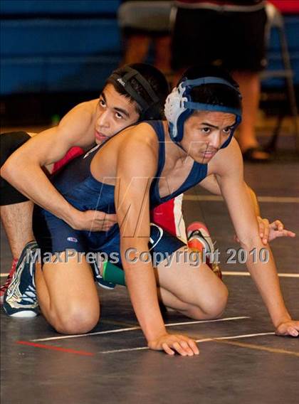 Thumbnail 3 in CIF CCS Masters Championships (Day 1 - Consolation Rounds) photogallery.