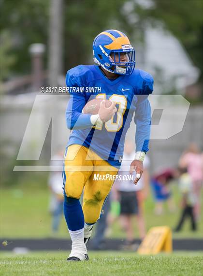 Thumbnail 3 in Maryvale @ Cleveland Hill photogallery.