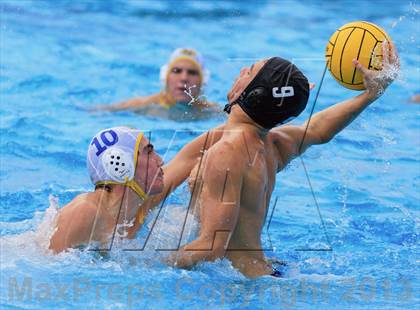 Thumbnail 3 in Carlsbad vs. San Pasqual (CIF SDS D1 Quarterfinal) photogallery.