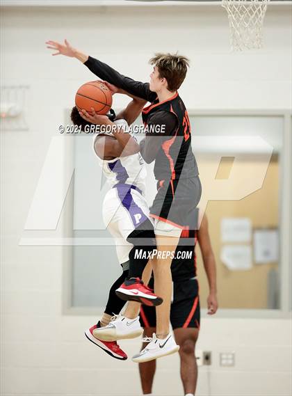 Thumbnail 3 in Haltom vs Paschal photogallery.